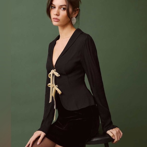 Reformation 8 NEW Carolyn Top Black Ribbon Tie Front Coquette Whimsigoth - Picture 6 of 8